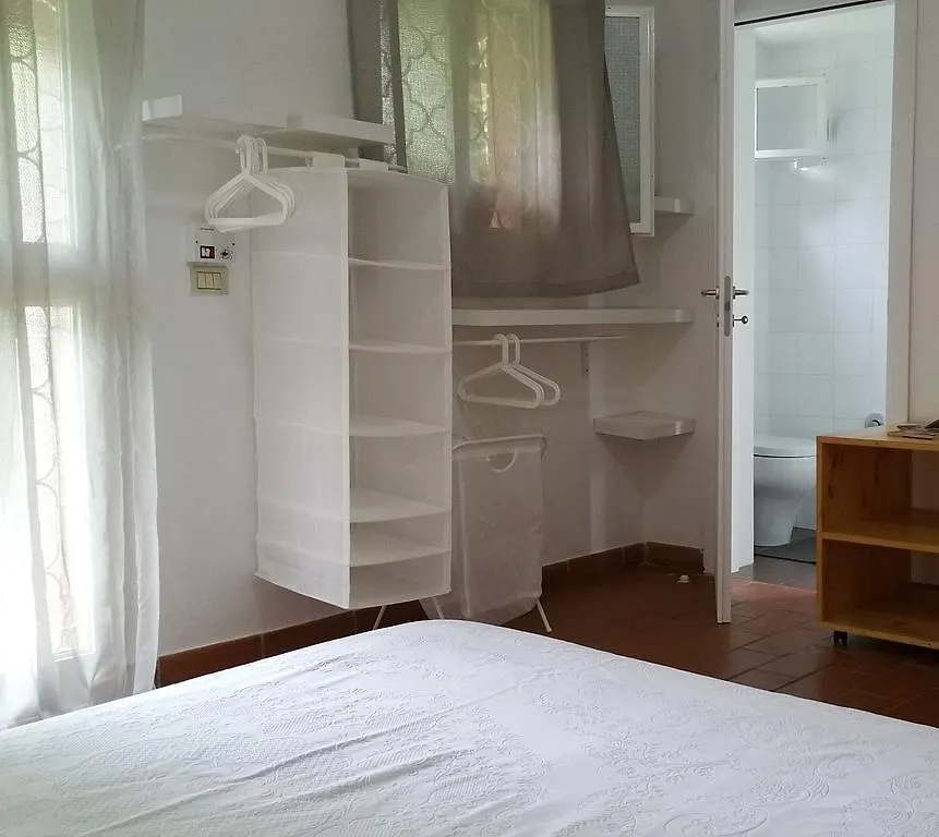 Le Cabanon Guest House Floridia 0*,  Italy